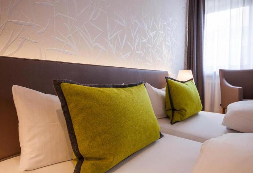 スタンダードルーム, Restaurant Hansjakob