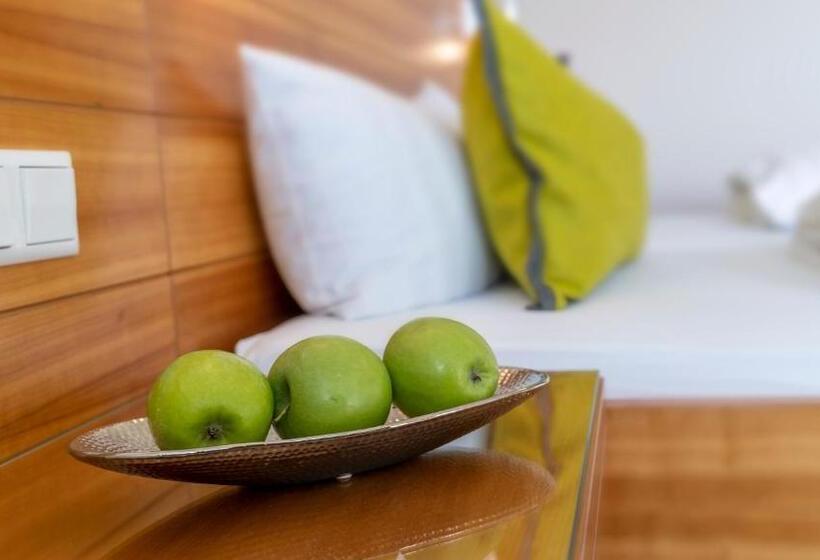 スタンダードルーム, Restaurant Hansjakob