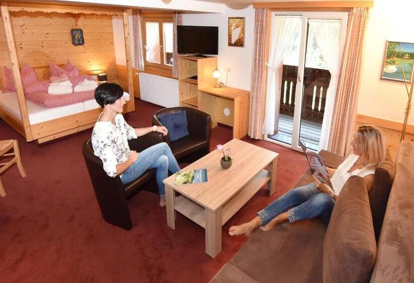 家庭套房, Vallüla