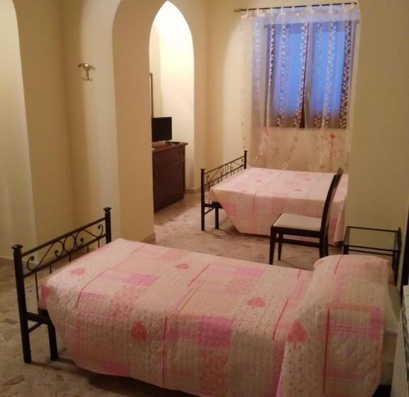 スタンダードトリプルルーム, Villa Rosamaria