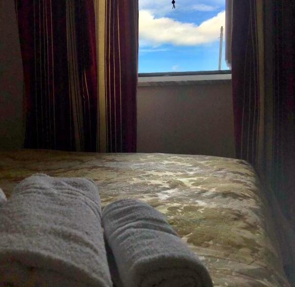 Triple Room Sea View, Villa Adele Ponza