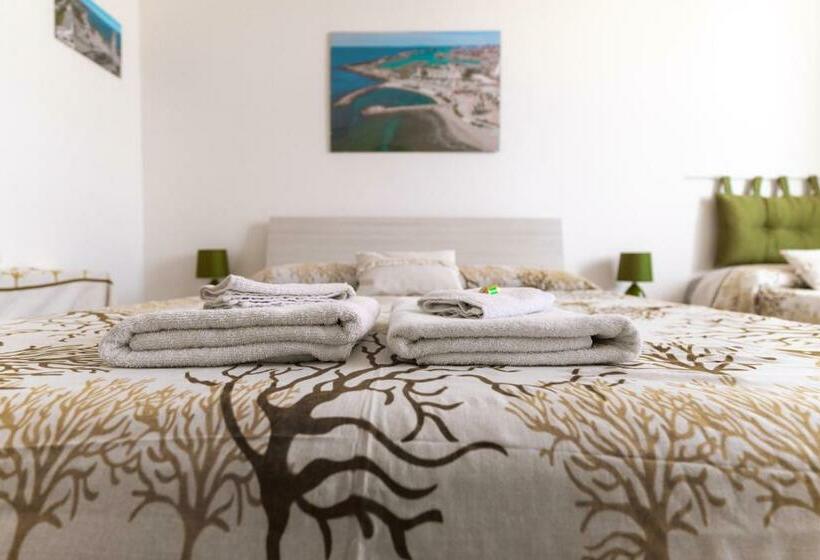 Triple Room Sea View, B&b Vistamare