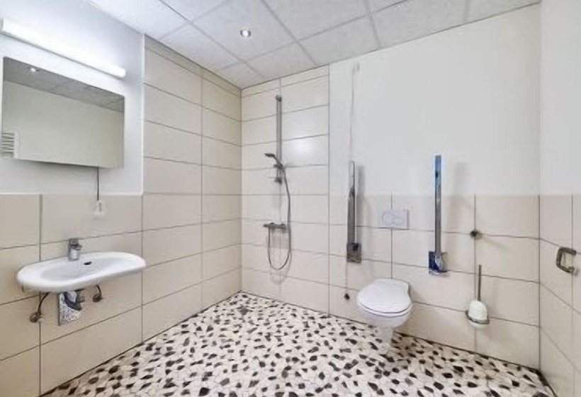 Quarto standard, 2050