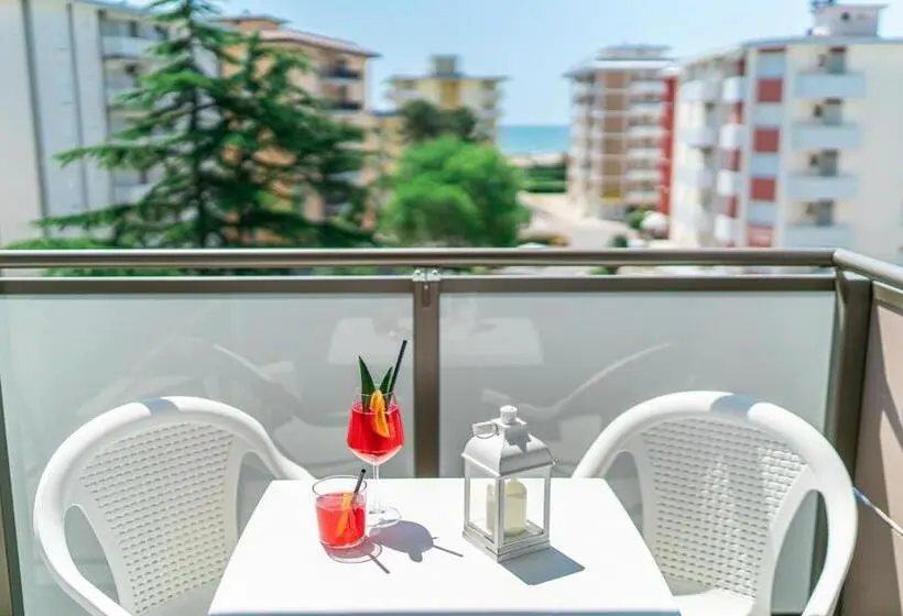 Camera Standard Vista Mare, Alexander