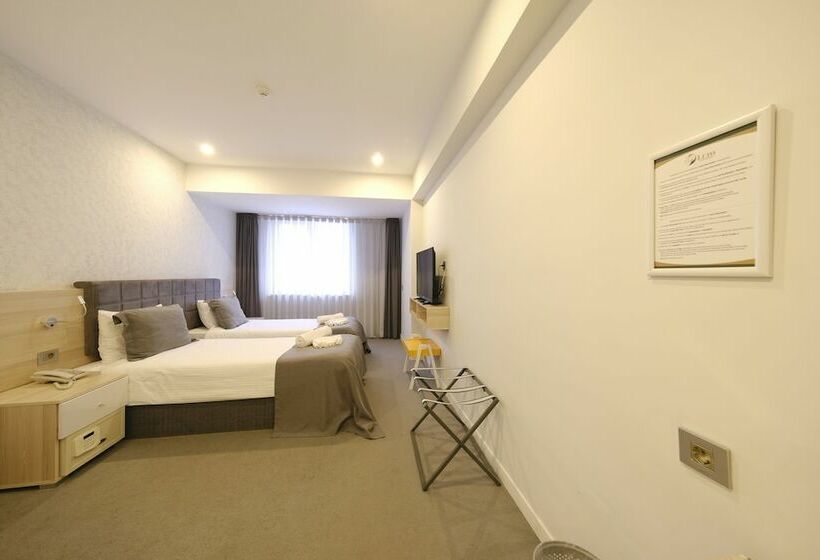 디럭스 룸, Leto City