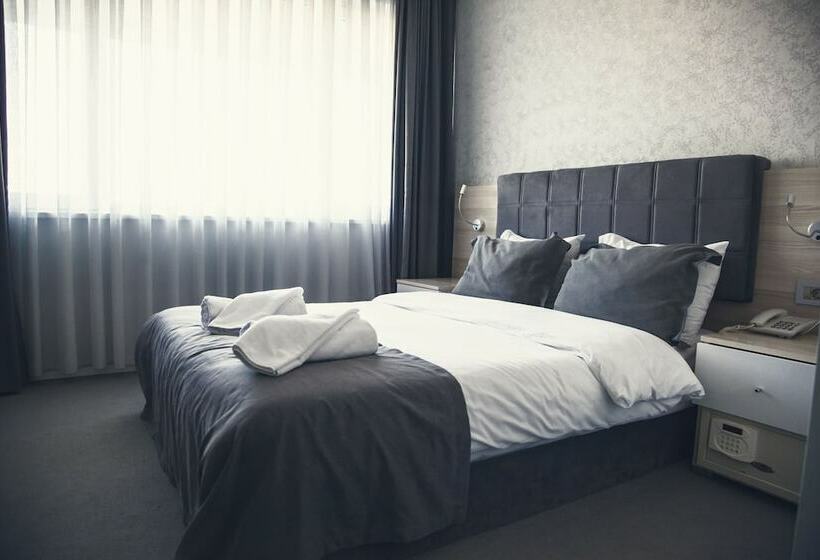 스탠다드 룸, Leto City