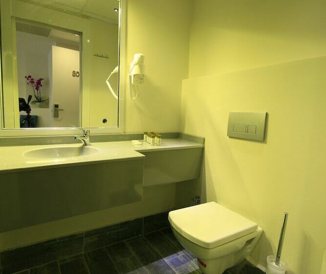 스탠다드 룸, Leto City