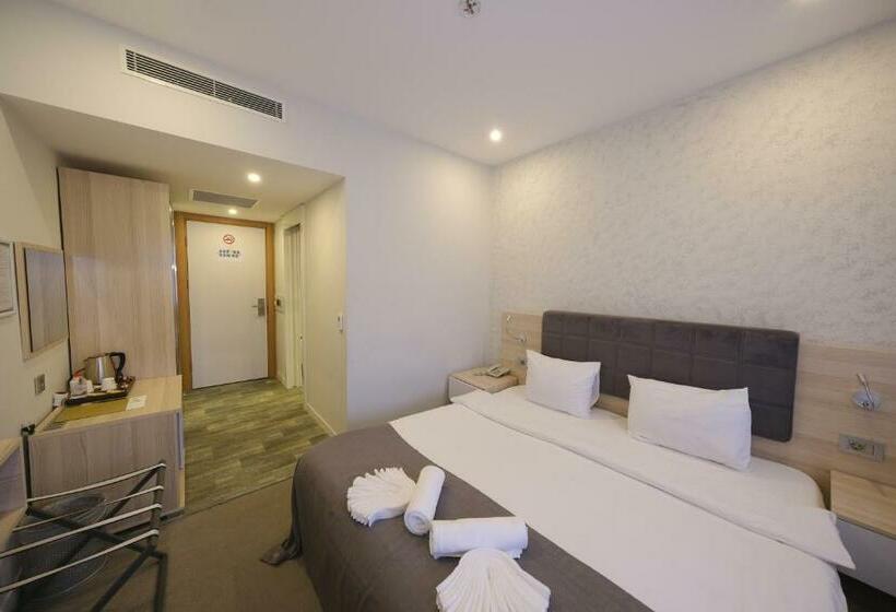 스탠다드 룸, Leto City