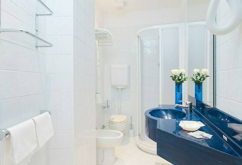 Pokój Standard, Oriente