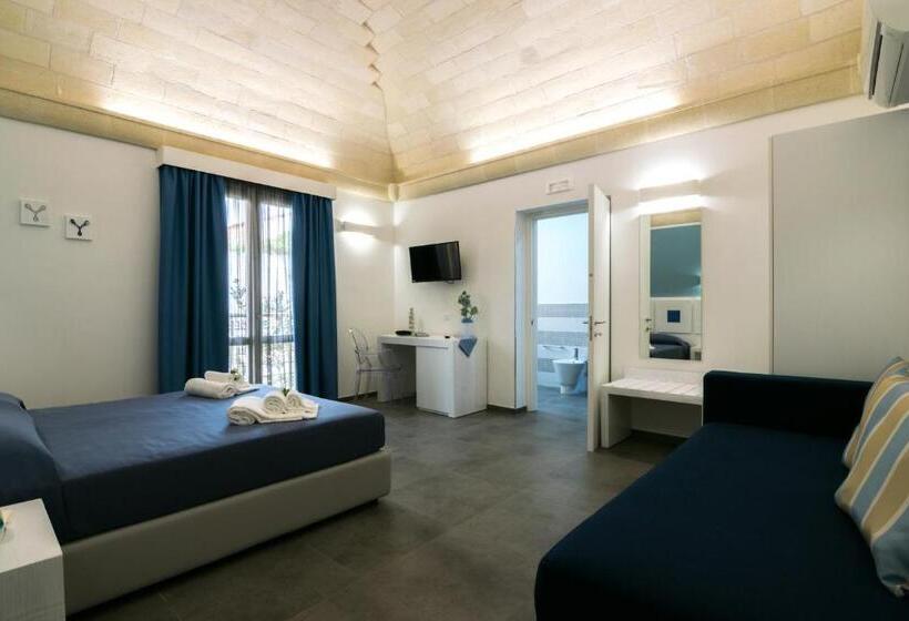 غرفة كومفورت ثلاثية, Pharos