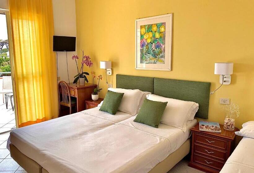 スタンダード４人部屋, Resort Villa Flavio
