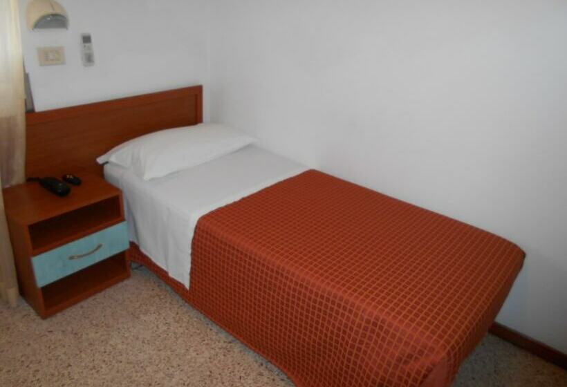 标准单人间, Sayonara