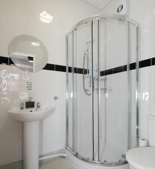 패밀리 룸, The Pickering Park