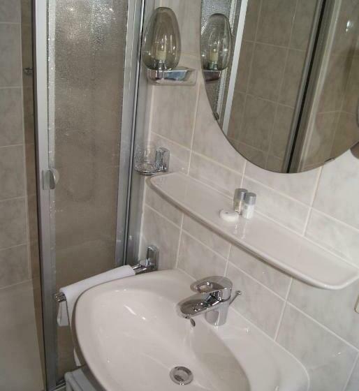 Номер Стандарт Индивидуальный, Zur Traube