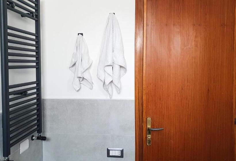 חדר סטנדרד יחיד חדר אמבטיה משותף, B&b Apulia Time