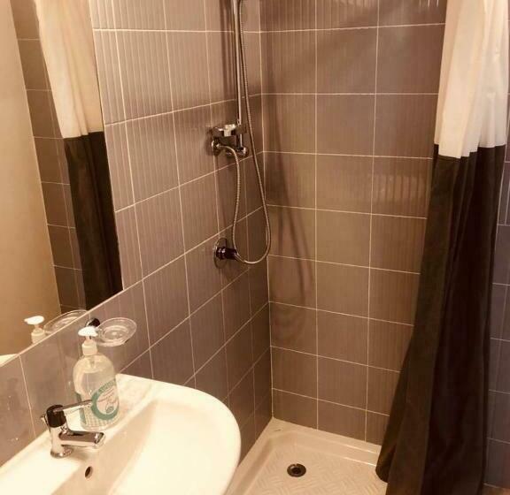 غرفة قياسية, All My Home