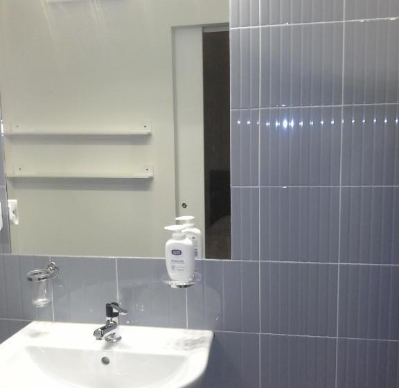 غرفة قياسية, All My Home