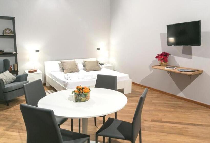 اتاق استاندارد چهار تخته, Chiossone Suites