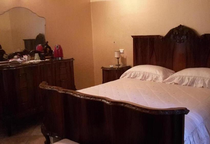 标准间带漩涡浴缸, Villa Klinai