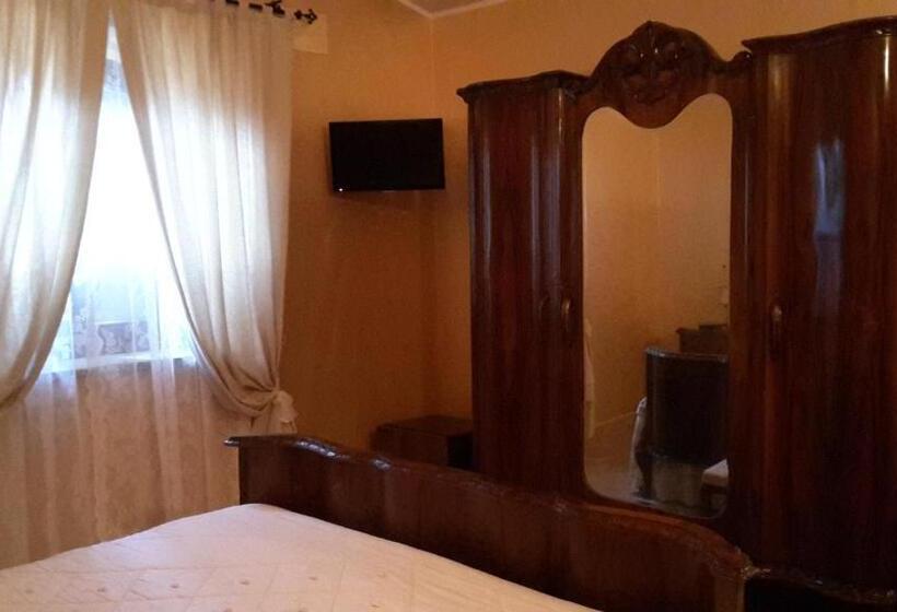 标准间带漩涡浴缸, Villa Klinai