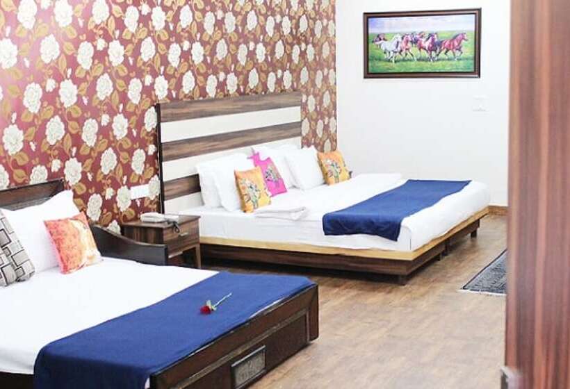 Suíte Familiar, Adhunik Hotel Behror