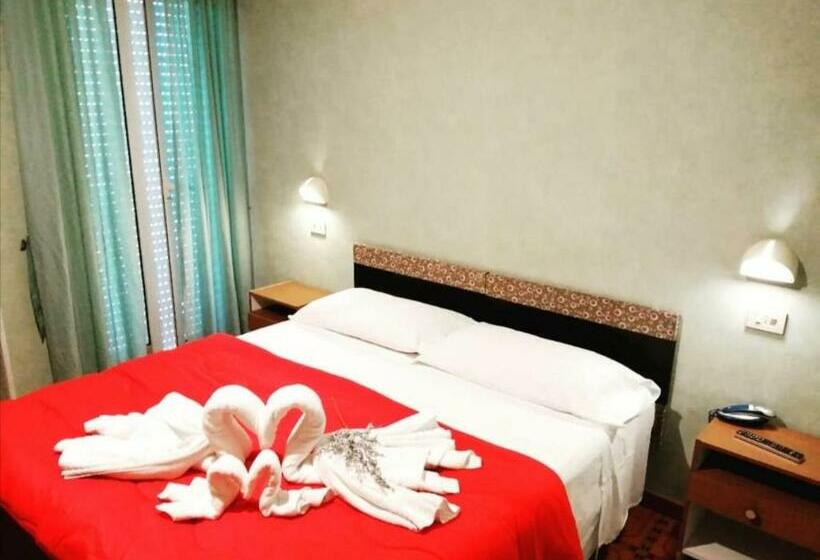 스탠다드 트리플 룸, Elvira Fiuggi