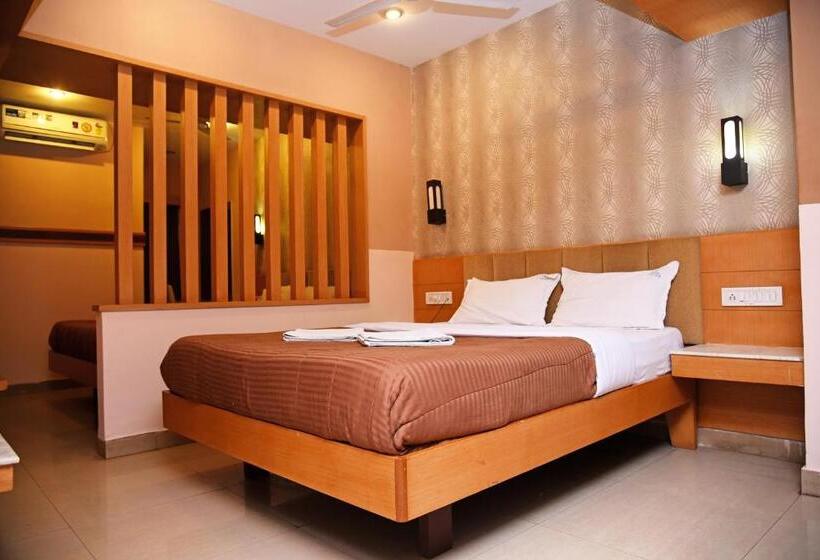 اتاق استاندارد چهار تخته, Grand Choice