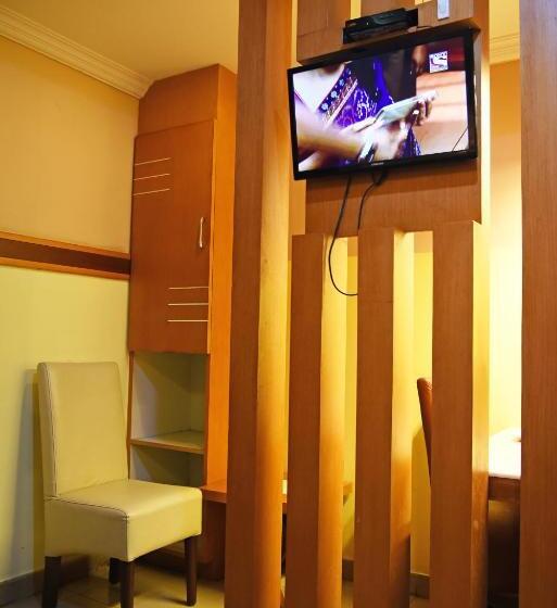 اتاق اکونومی, Grand Choice