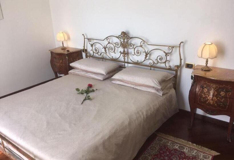 اتاق استاندارد با تخت بزرگ, Villa Puccini Bed & Breakfast