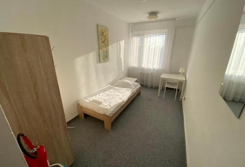 חדר סטנדרד יחיד חדר אמבטיה משותף, Ubytovna Kubra