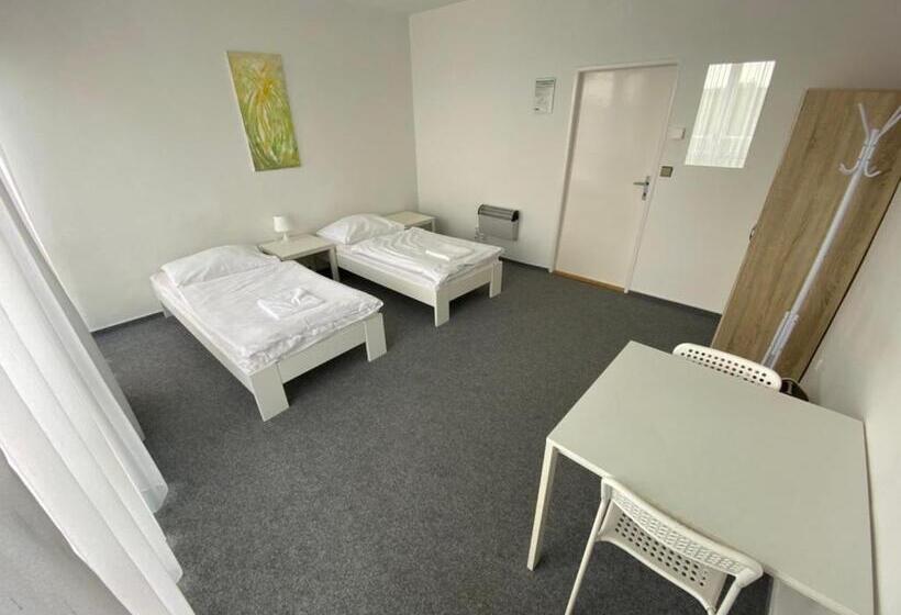 חדר סטנדרט חדר אמבטיה משותף, Ubytovna Kubra