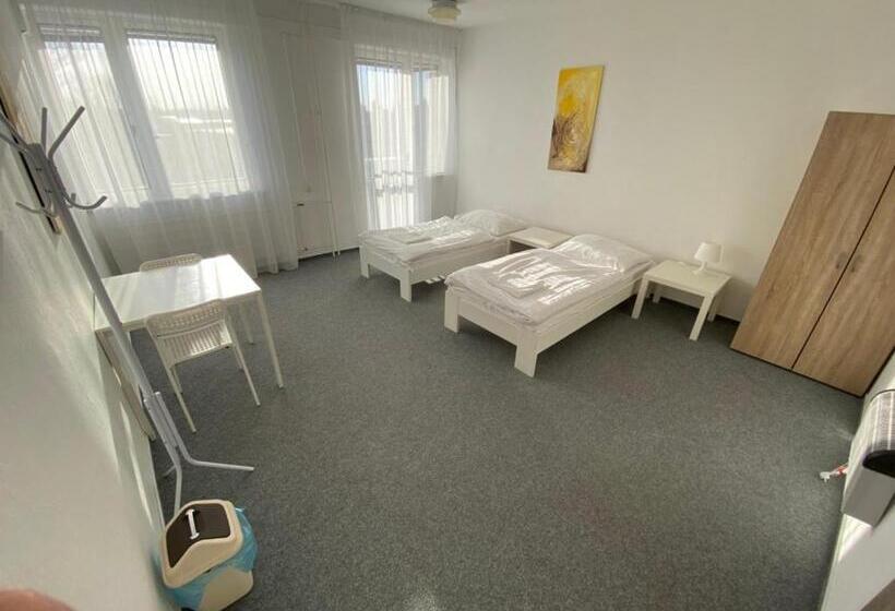 חדר סטנדרט חדר אמבטיה משותף, Ubytovna Kubra