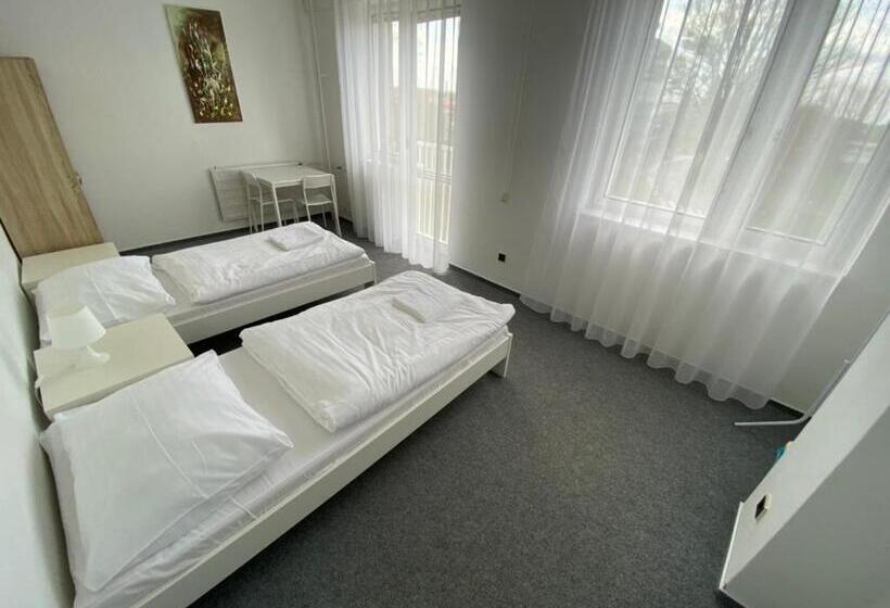 חדר סטנדרט חדר אמבטיה משותף, Ubytovna Kubra