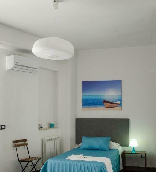 Standard Triple Room with Terrace, B&b La Scala