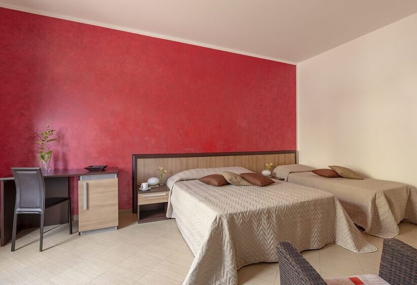 标准三人间, Acasamia B&b