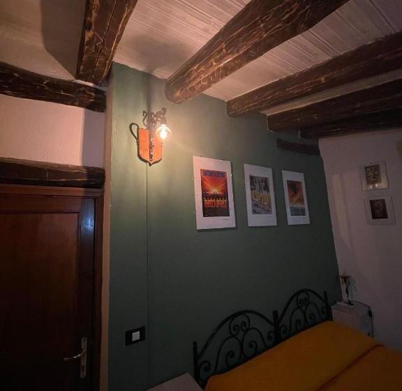 חדר בסיסי, La Casa Di Cosa