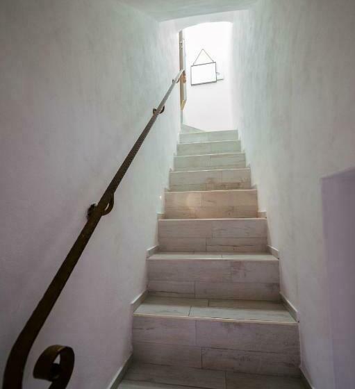 غرفة قياسية مزوَّدة بشُرفة, Magnolia