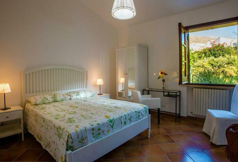 Номер Стандарт Вид на Сад, Poggio Di Mare