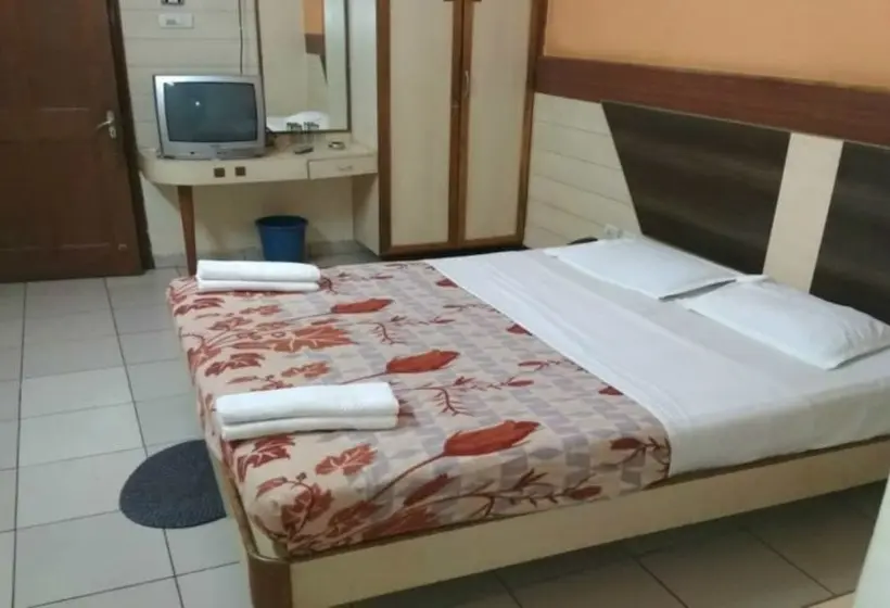 Standard-huone, Rajsangam International