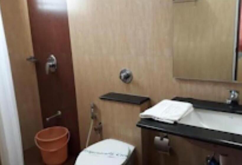 اتاق استاندارد سه نفره, Akshaya Palace Inn