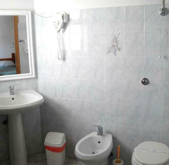 스탠다드 룸, Celestina