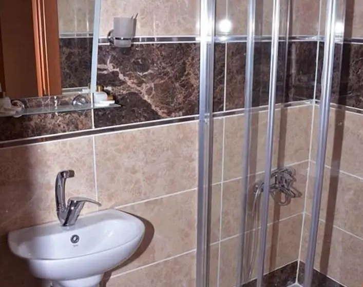 Economy-huone, Kuzey Park Otel