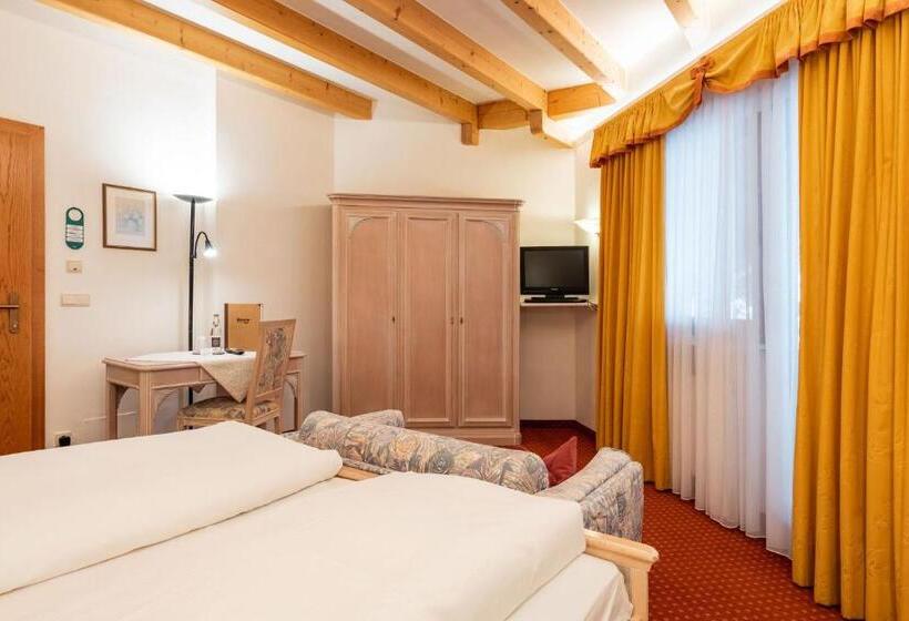 חדר אקונומי, Schopfenhof