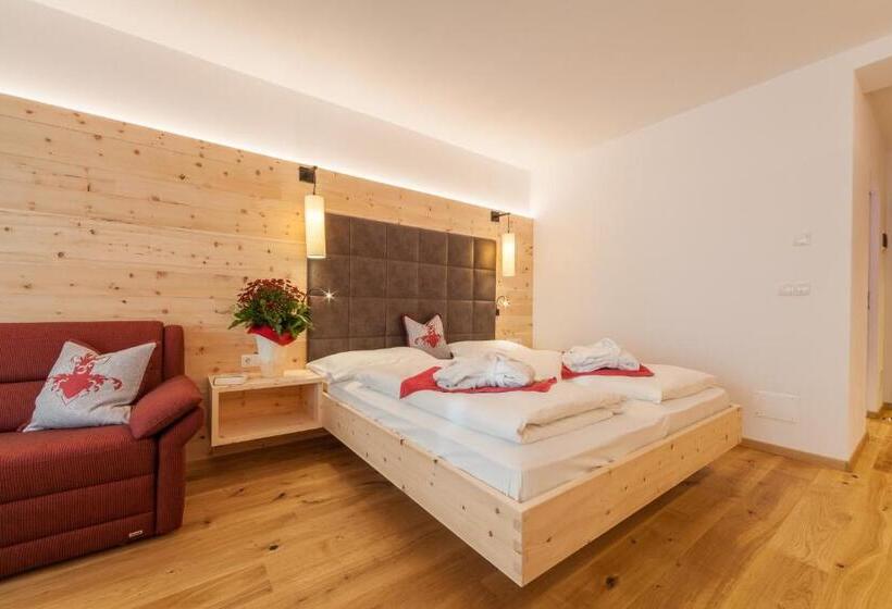 חדר דלוקס, Schopfenhof