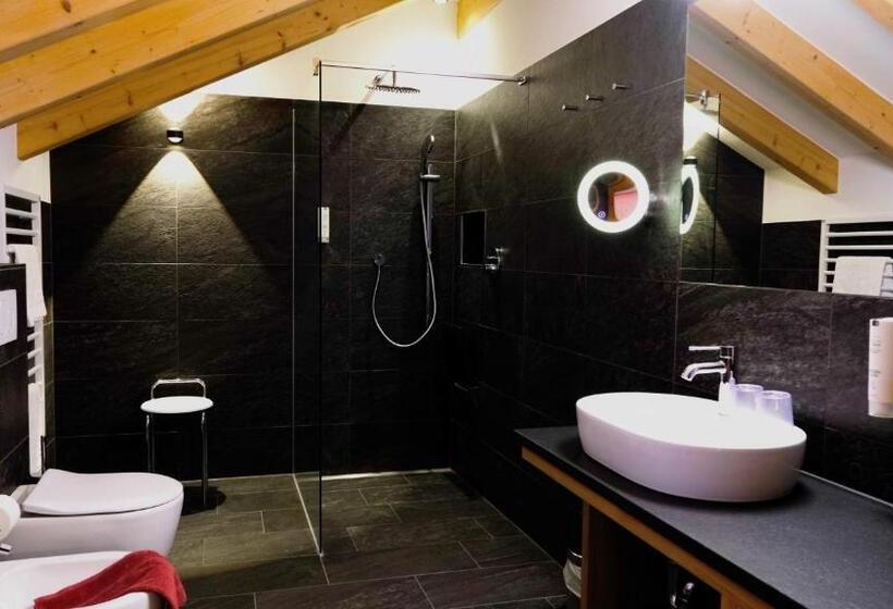 חדר דלוקס, Schopfenhof