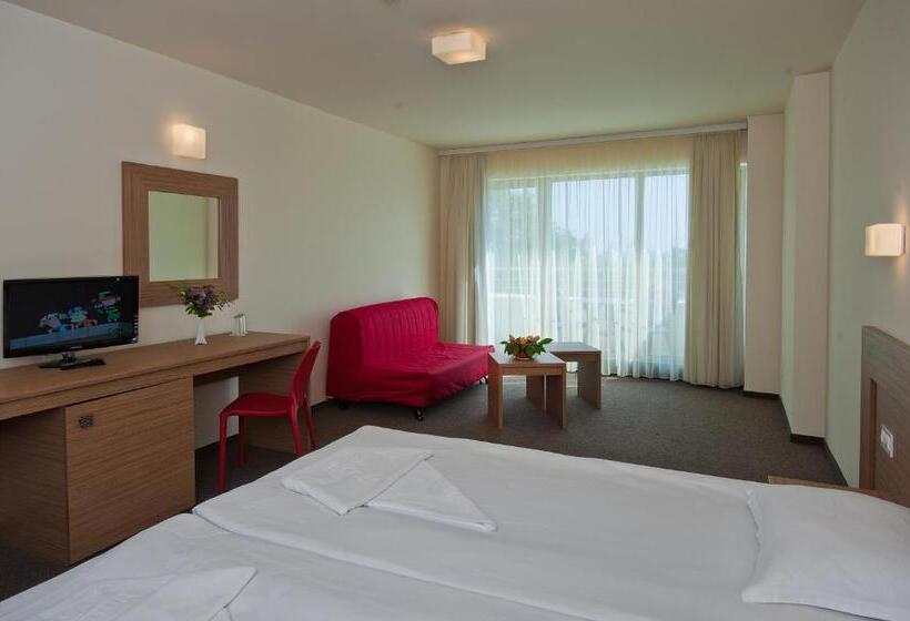 1 Bedroom Deluxe Apartment, Jeravi Club Hotel   All Inclusive