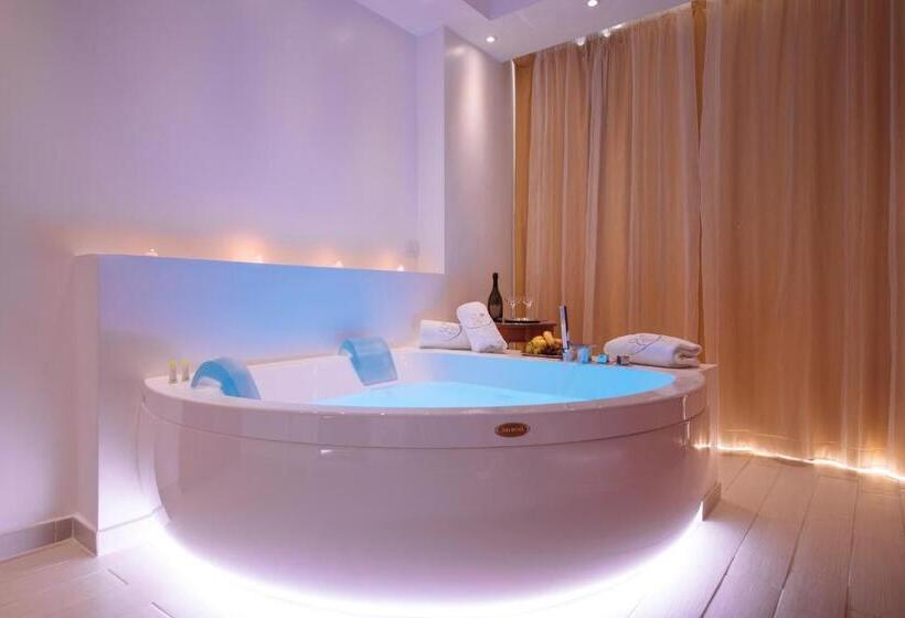 Полулюкс с Балконом, Ludwig Boutique Hotel & Spa