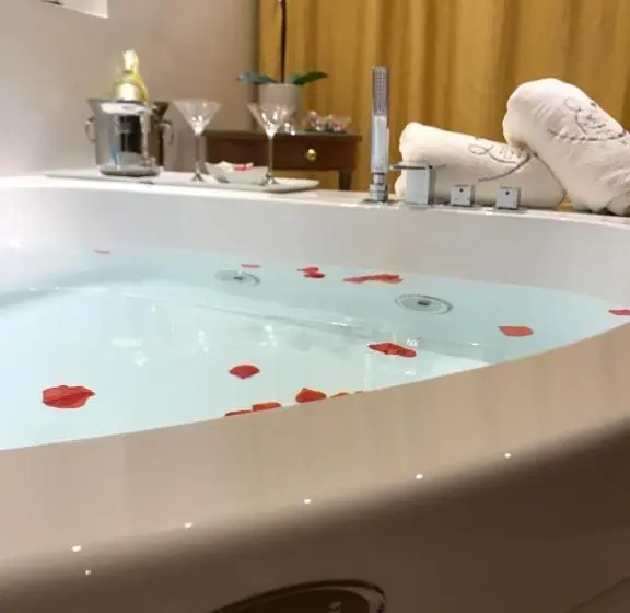 バルコニー付きジュニアスイート, Ludwig Boutique Hotel & Spa