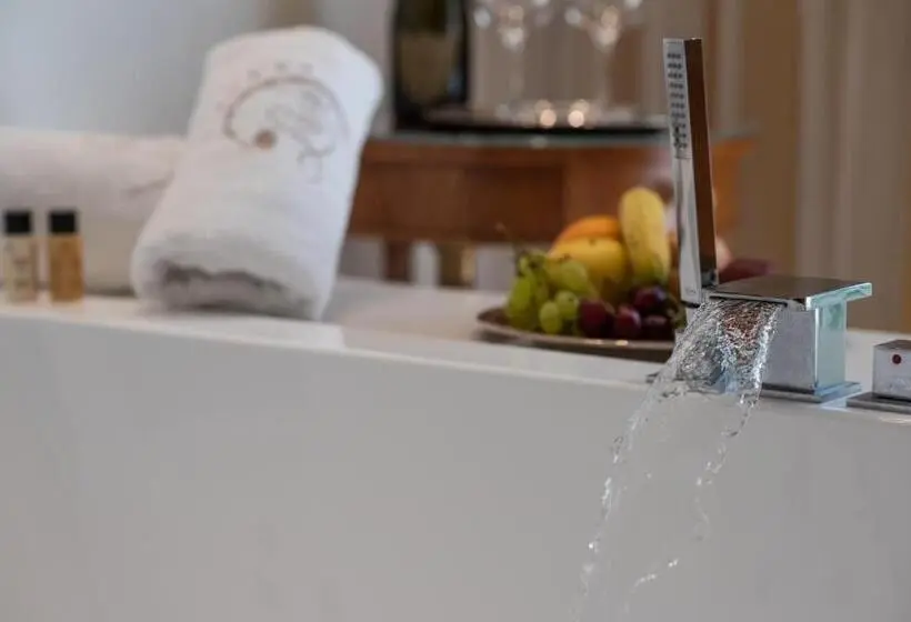 バルコニー付きジュニアスイート, Ludwig Boutique Hotel & Spa