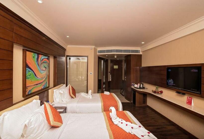 デラックスルーム, Shakun Hotels And Resorts